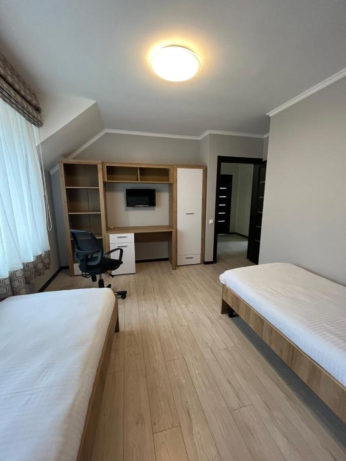 Maxim Villa Vinnytsia Bagian luar foto