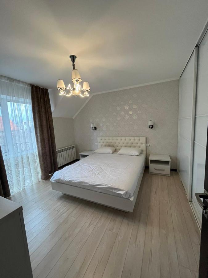 Maxim Villa Vinnytsia Bagian luar foto